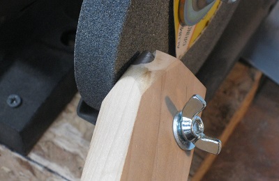 Sharpening the Skewchigouge Bevel, Closeup